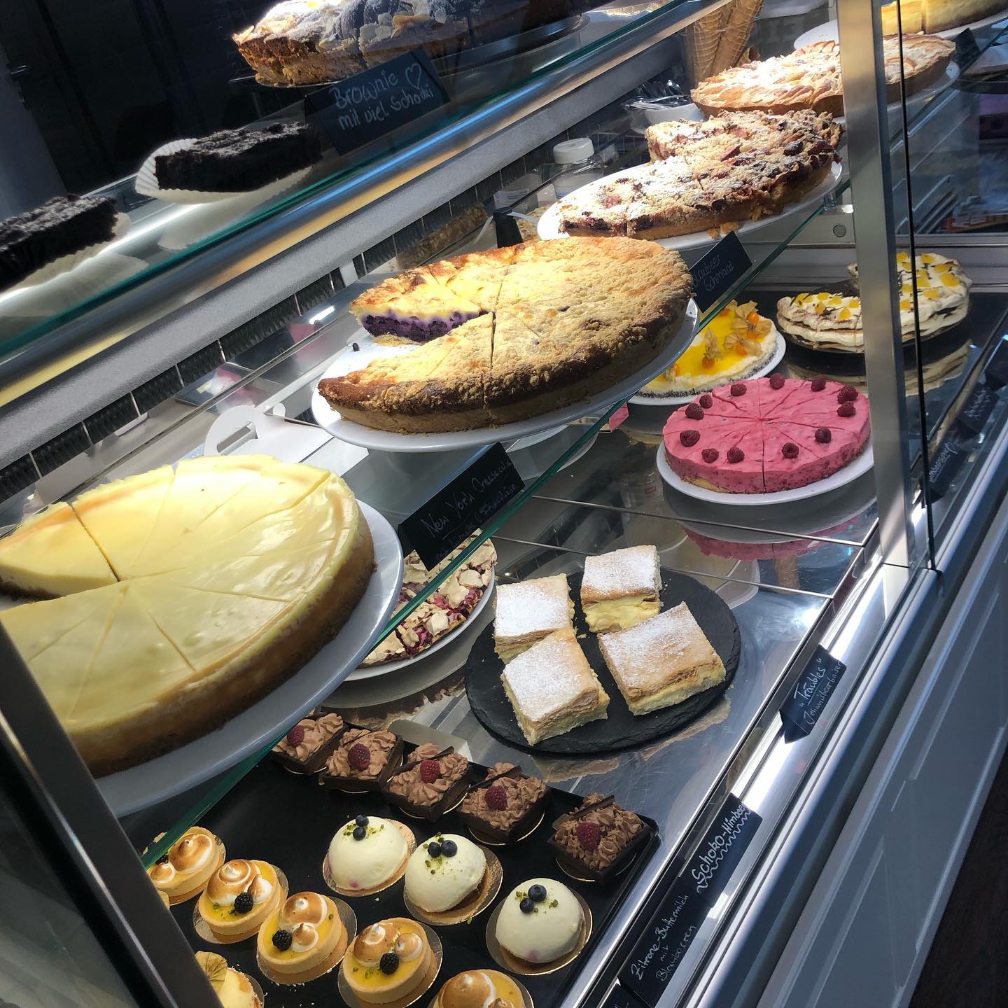 118519910_174943777427176_7410273217294531686_n